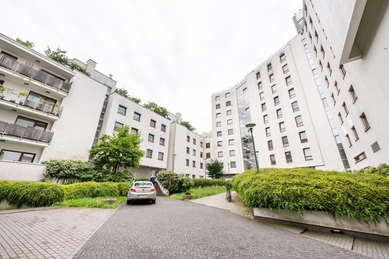 Metro Kondratowicza Spacious Apartment Varsó Kültér fotó