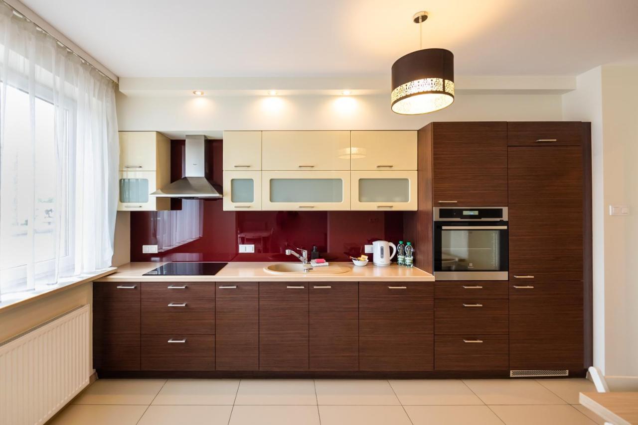 Metro Kondratowicza Spacious Apartment Varsó Kültér fotó