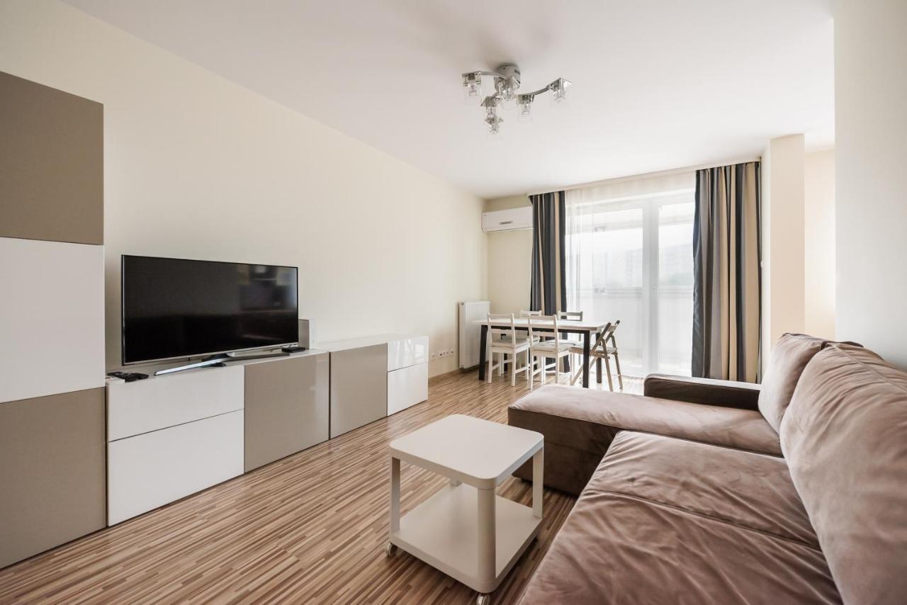 Metro Kondratowicza Spacious Apartment Varsó Kültér fotó